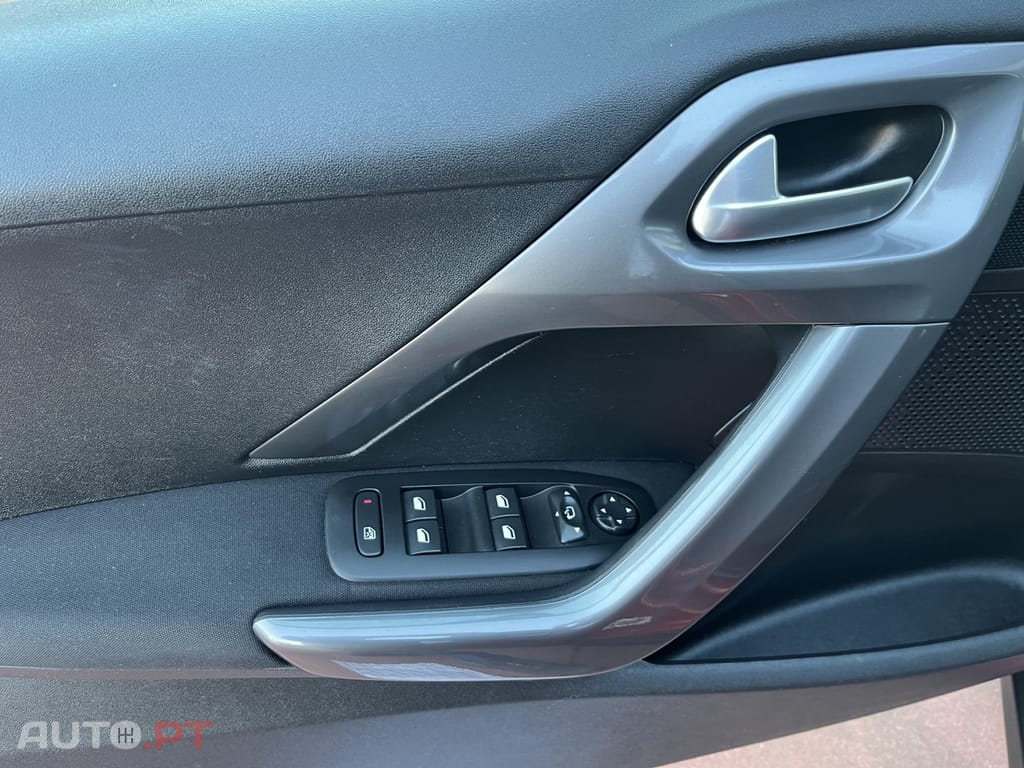 Peugeot 2008 1.5 BlueHDi Allure