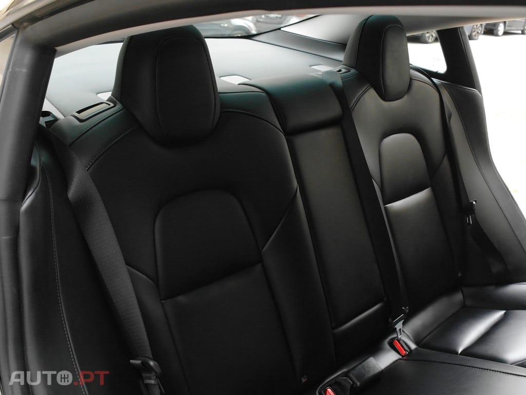 Tesla Model 3 Long Range Tração Traseira