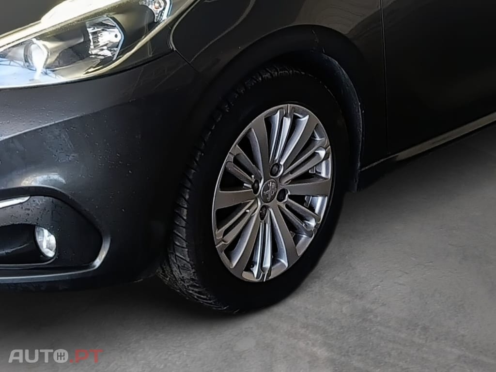 Peugeot 208 1.2 PureTech Style