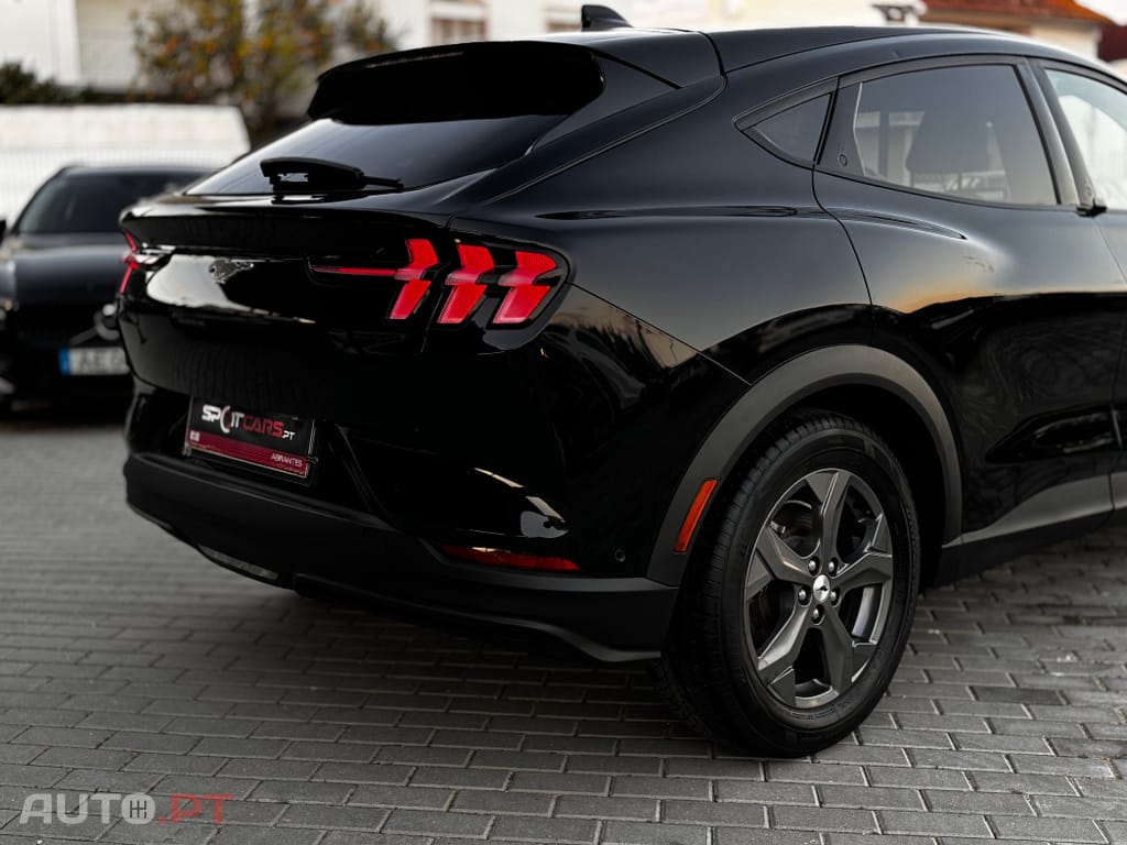 Ford Mustang Mach-E Premium