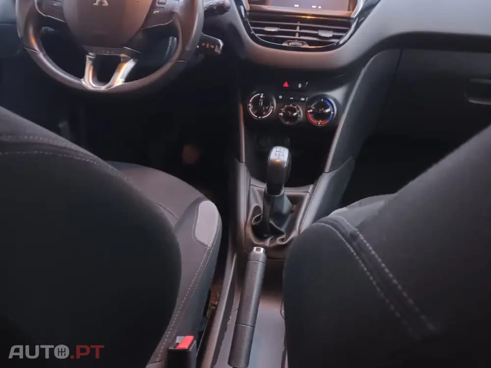 Peugeot 208 1.2 PureTech Active