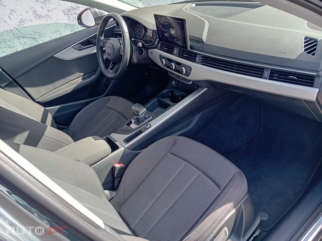 Audi A4 Avant 30 tdi S Tronic - Nacional