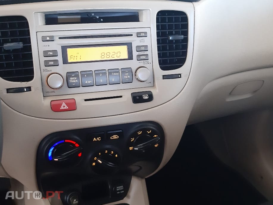 Kia Rio EX 1.5 CRDI 16V 110 CV