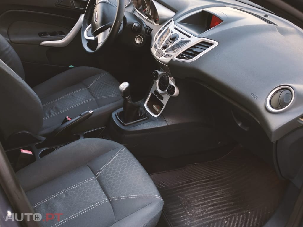 Ford Fiesta Titanium