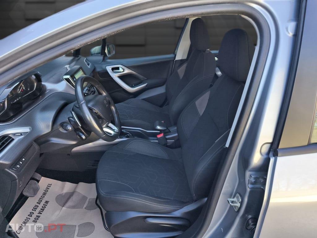 Peugeot 2008 1.6 e-HDi Allure 2-Tronic