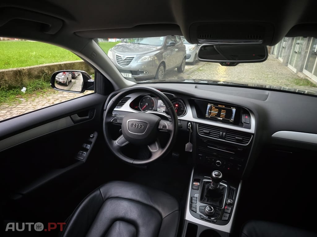 Audi A4 Avant 2.0 TDI ultra DPF Attraction
