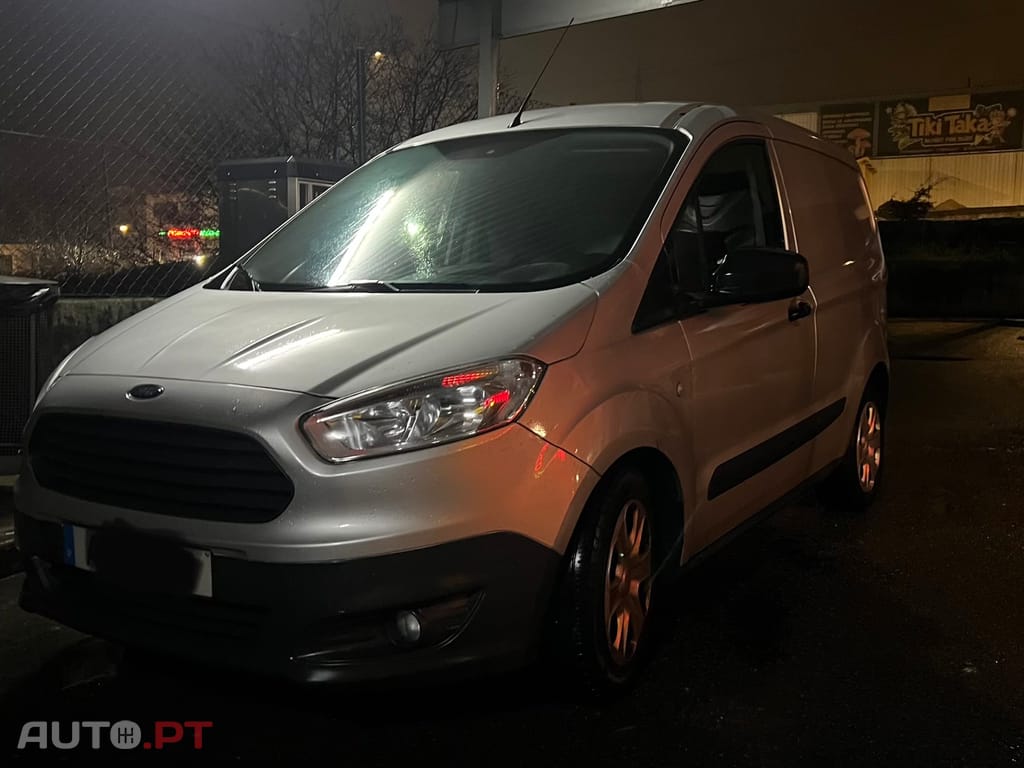 Ford Courier Comercial