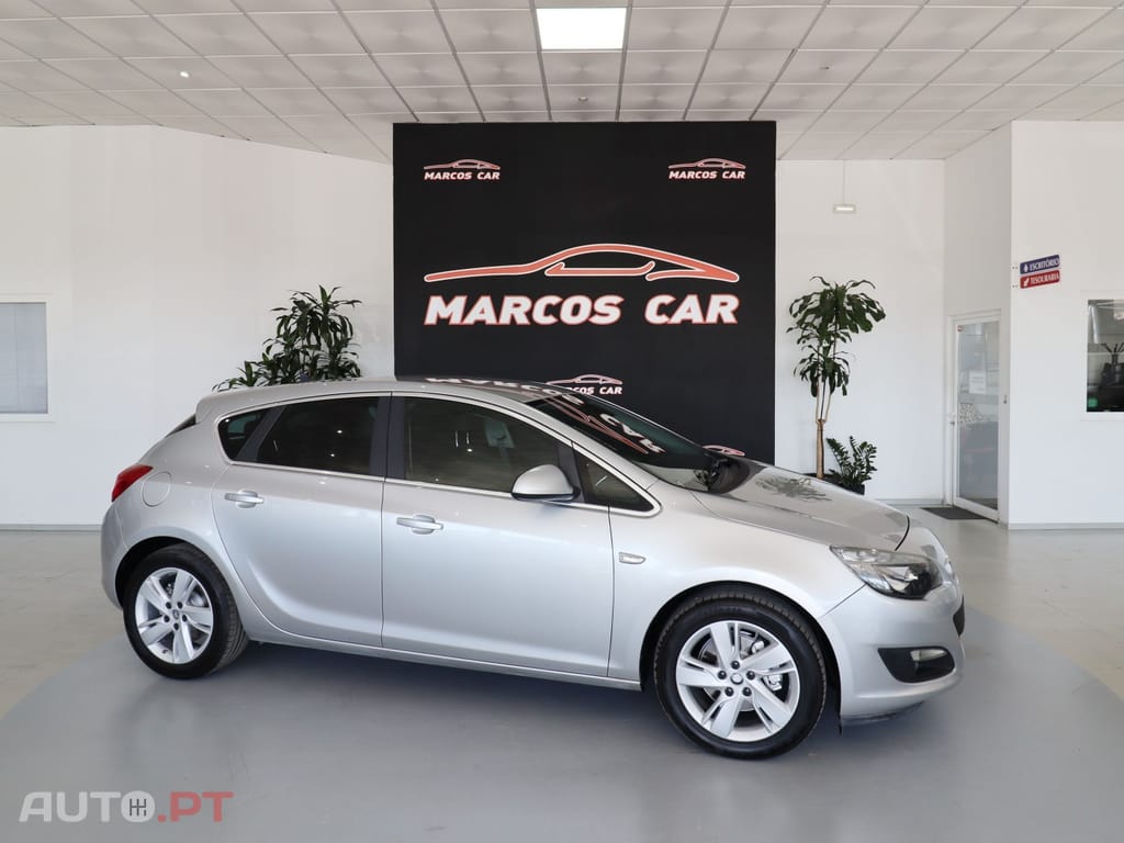Opel Astra 1.6 CDTi Cosmo S/S J18