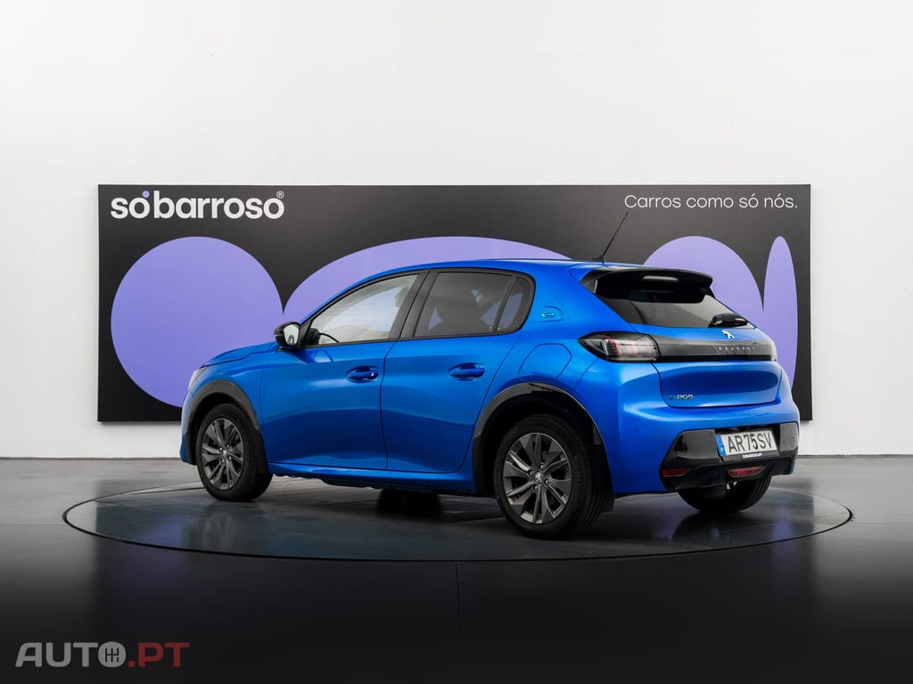 Peugeot E-208 50 kWh Allure Pack