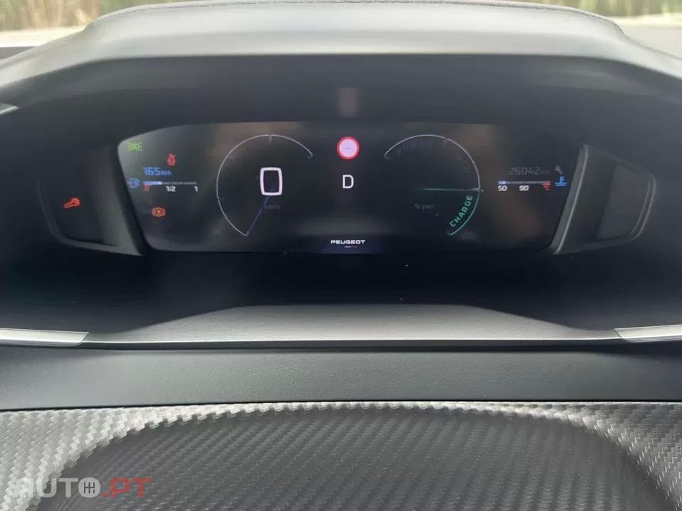 Peugeot 2008 1.2 Hybrid Allure e-DCS6