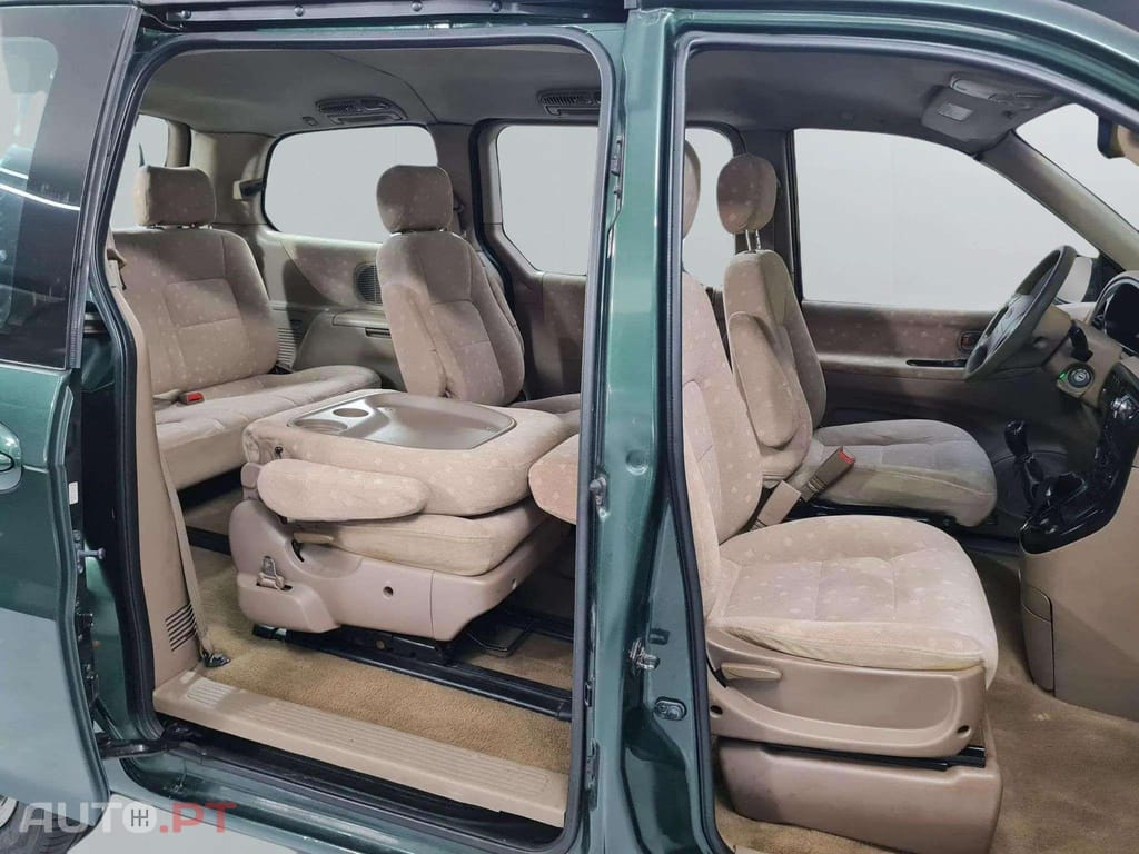 Kia Carnival LS