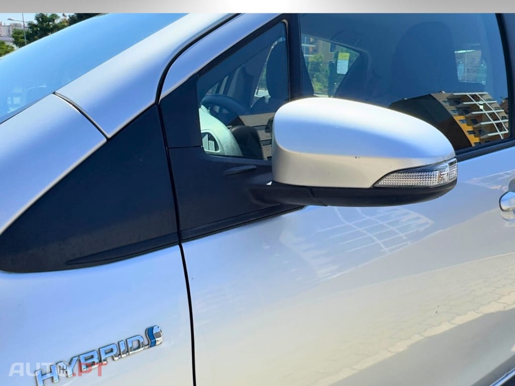 Toyota Yaris 1.5 HSD Active