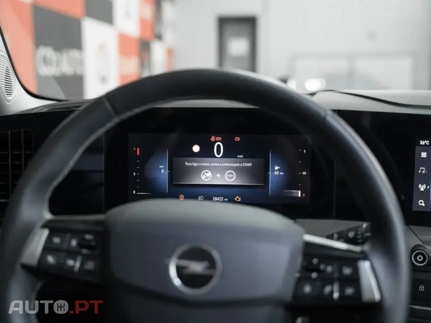 Opel Astra 1.2 T Elegance