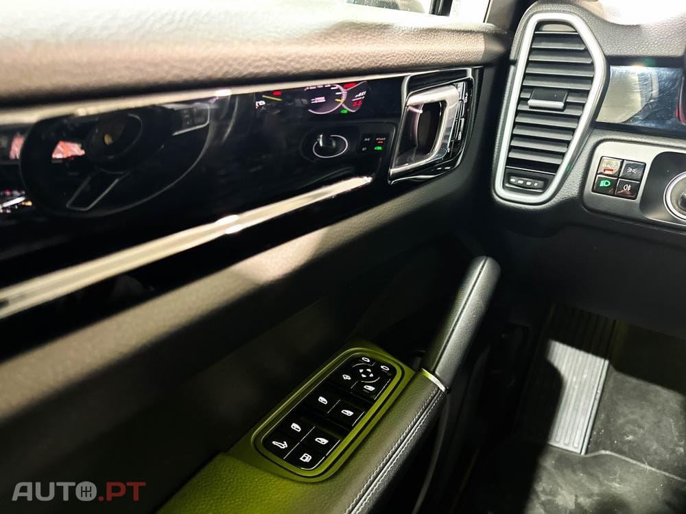 Porsche Cayenne E-Hybrid Platinum Edition