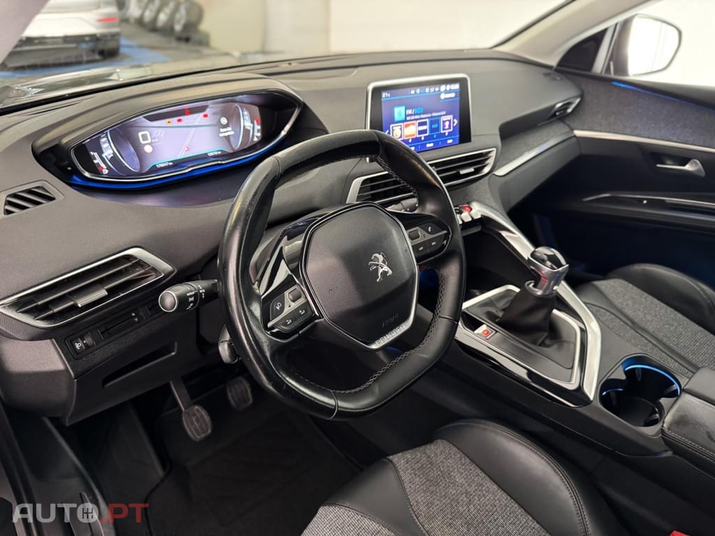 Peugeot 5008 1.5 BlueHDi Allure