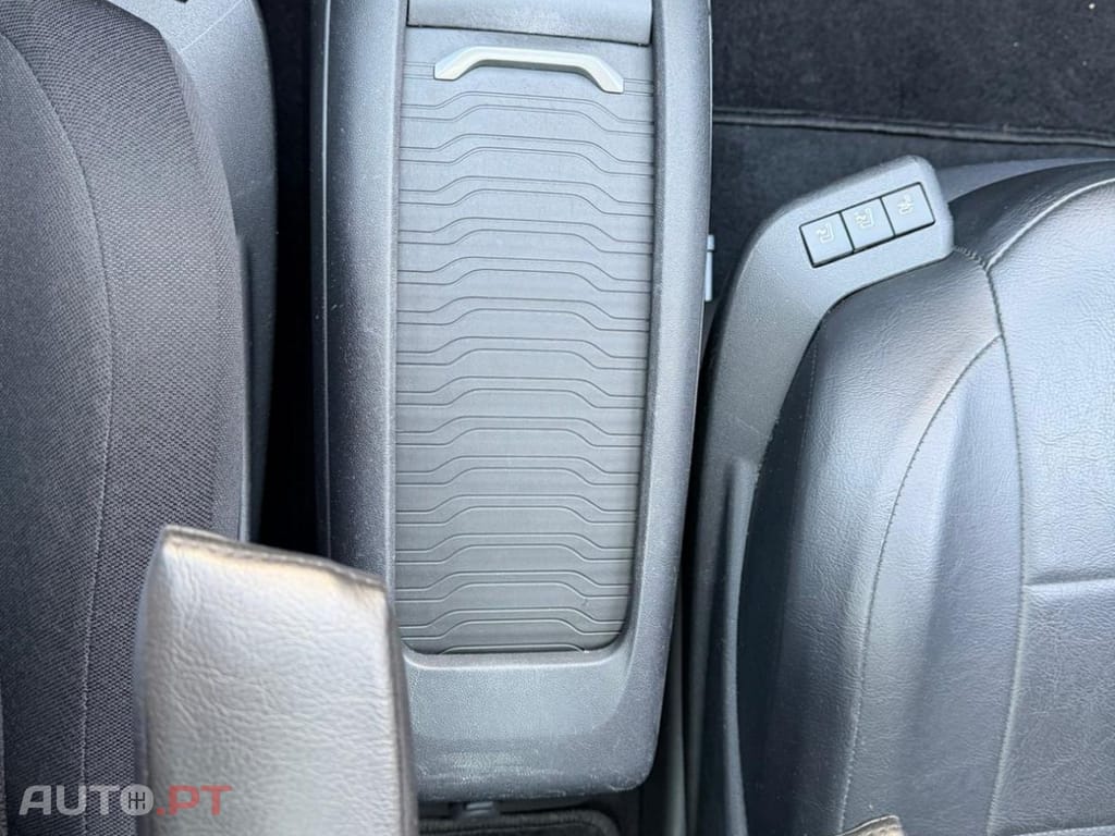 Citroen C4 SpaceTourer  1.2 Shinne EAT6