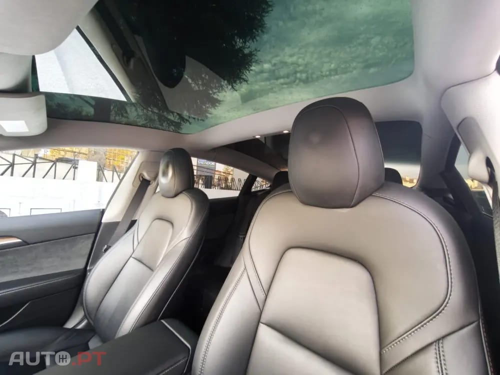 Tesla Model 3 Standard Range Plus RWD
