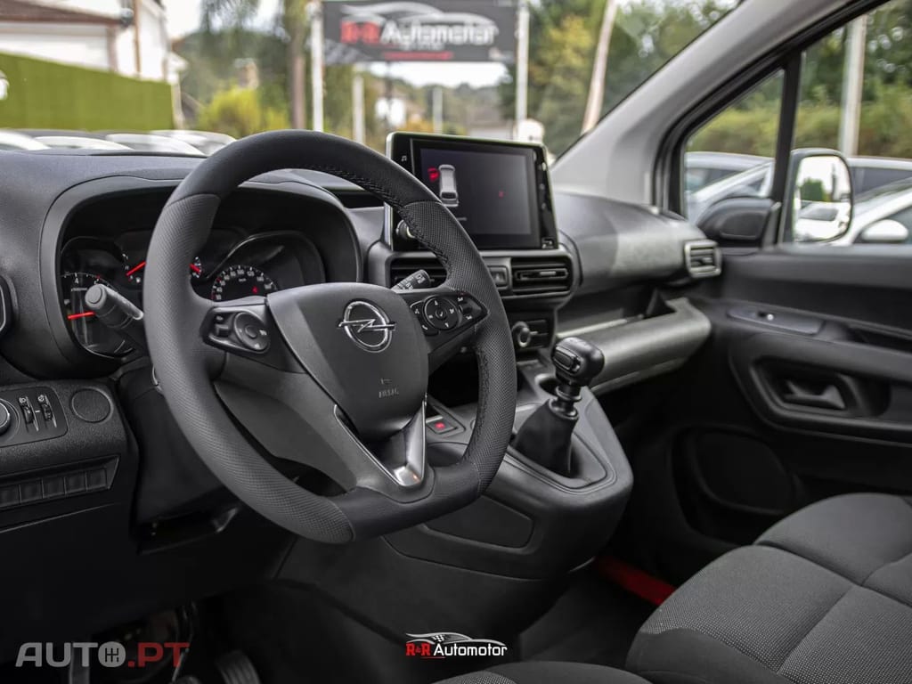 Opel Combo 1.5 CDTi L1H1 - 3 LUGARES - IVA DEDUTÍVEL