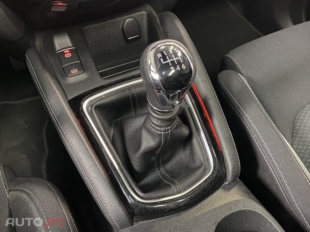 Nissan Qashqai 1.3 DIG-T N-CONNECTA