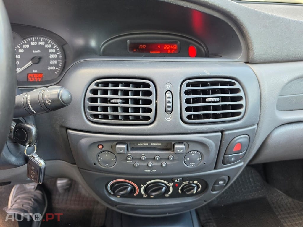 Renault Mégane 1.4 16V Privilège
