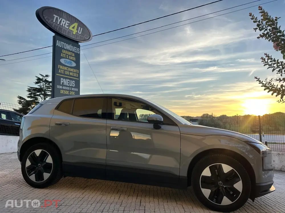 Volvo EX30 69 kWh Single Motor Extended Range Core