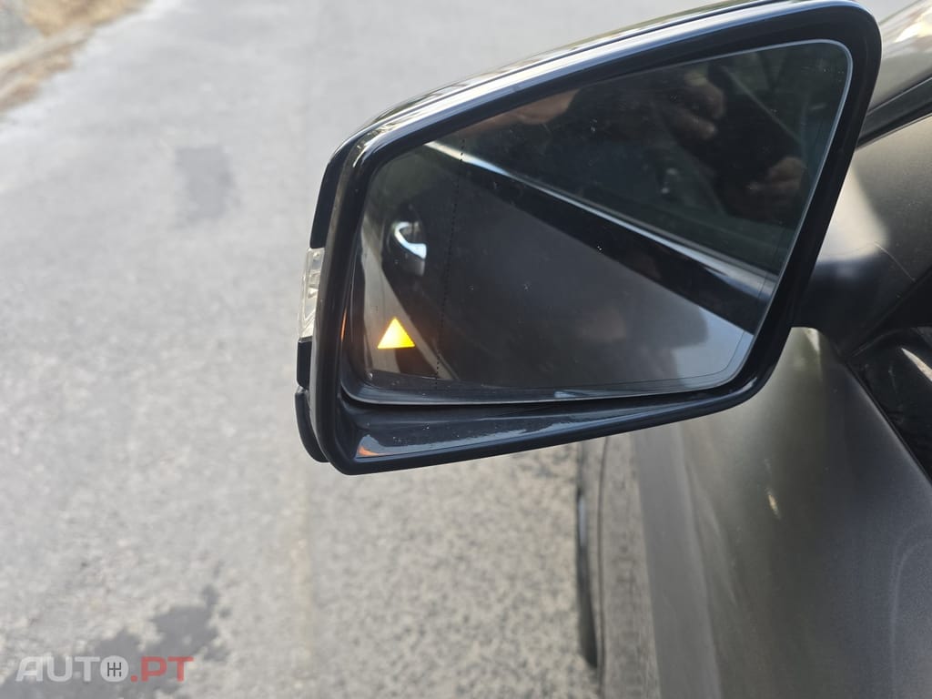 Mercedes-Benz CLA 220 d Shooting Brake AMG Line Aut.