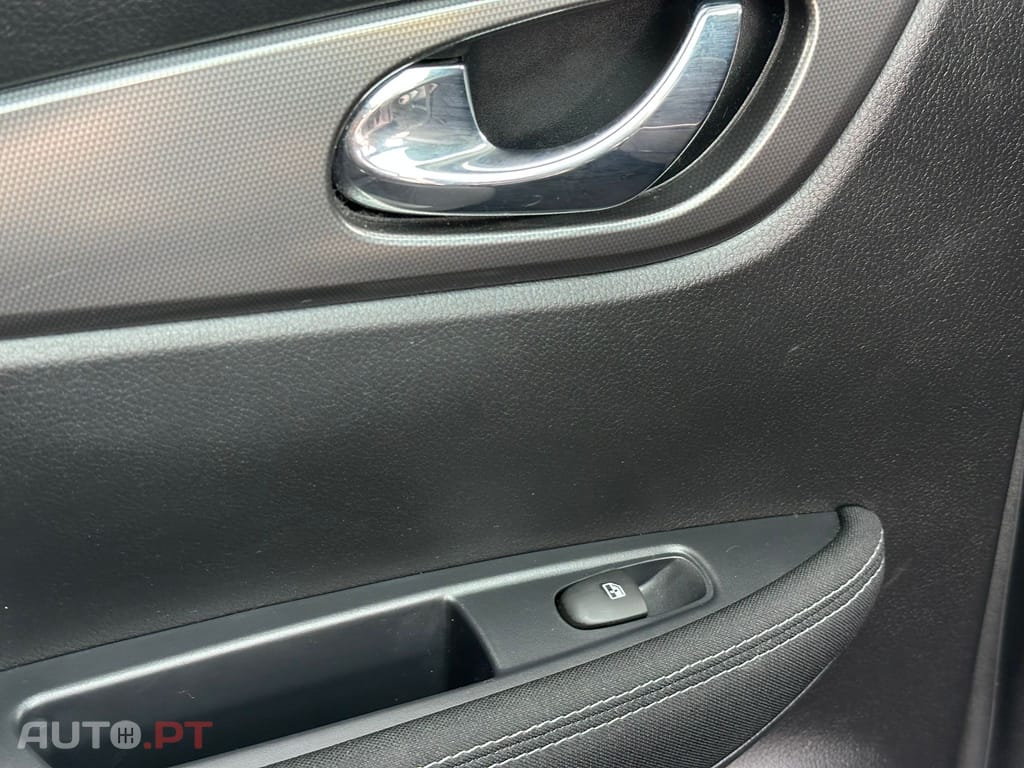 Nissan Qashqai 1.5 dCi N-Connecta 18