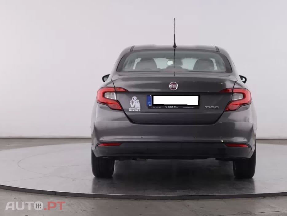 Fiat Tipo 1.3 M-Jet Easy J17