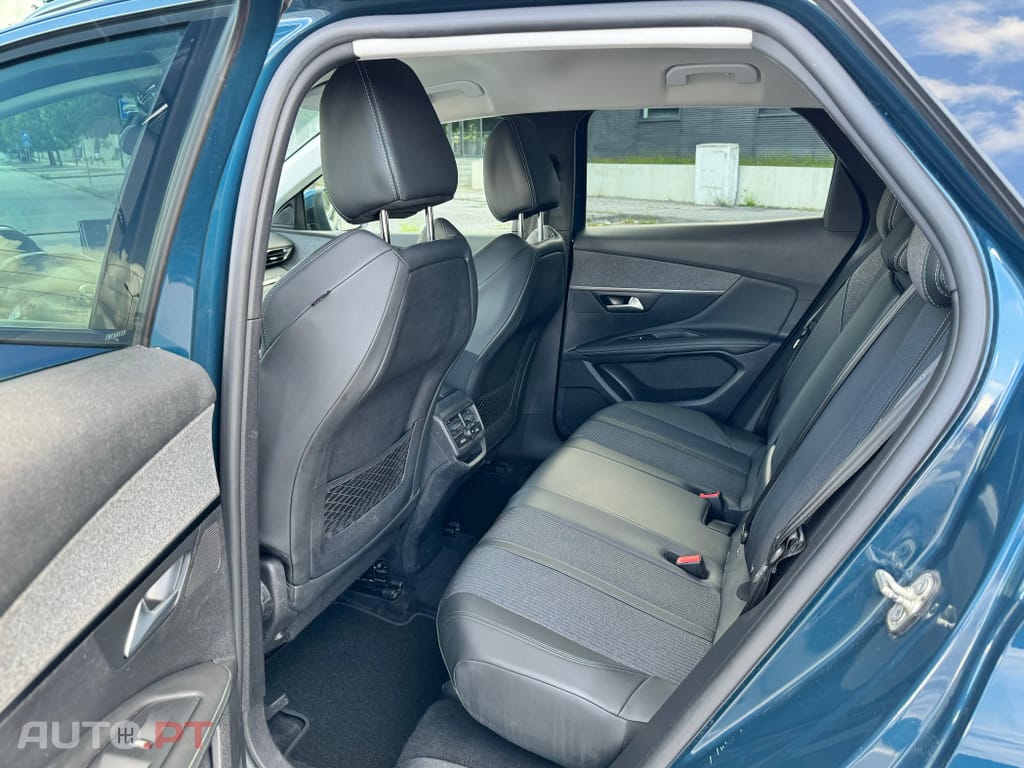 Peugeot 3008 1.5 BlueHDi Allure Pack EAT8