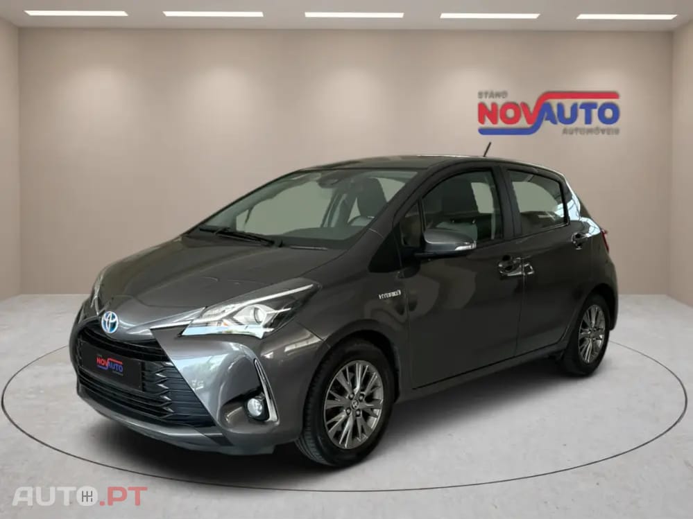 Toyota Yaris 1.5 HSD Sport +P.Techno+P.Luxury — fotografia 7