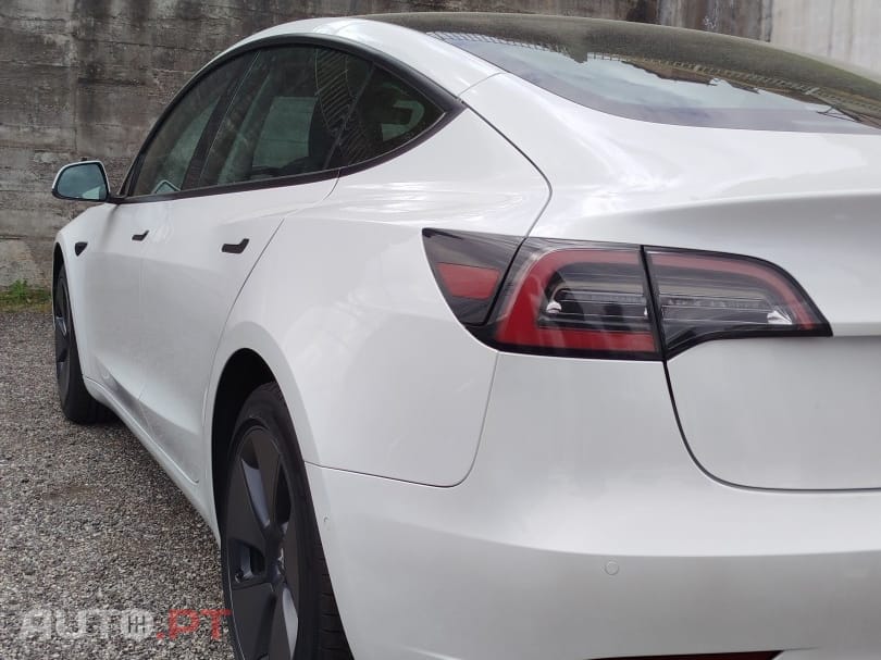 Tesla Model 3 Standard Range Plus RWD