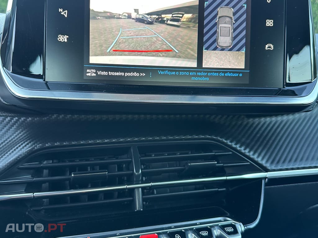 Peugeot 2008 1.2 PureTech Active EAT8