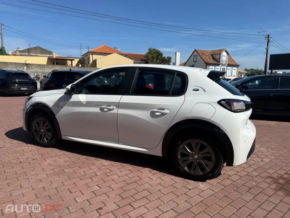 Peugeot E-208 50 kWh Active Pack