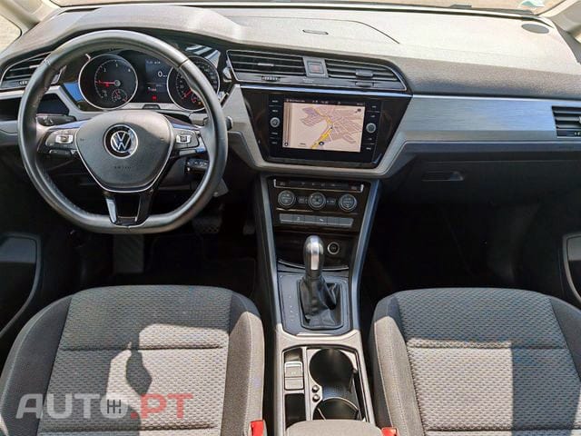 Volkswagen Touran 2.0 TDI Confortline DSG
