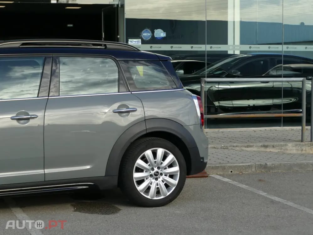 MINI Countryman Cooper SE ALL4 Auto