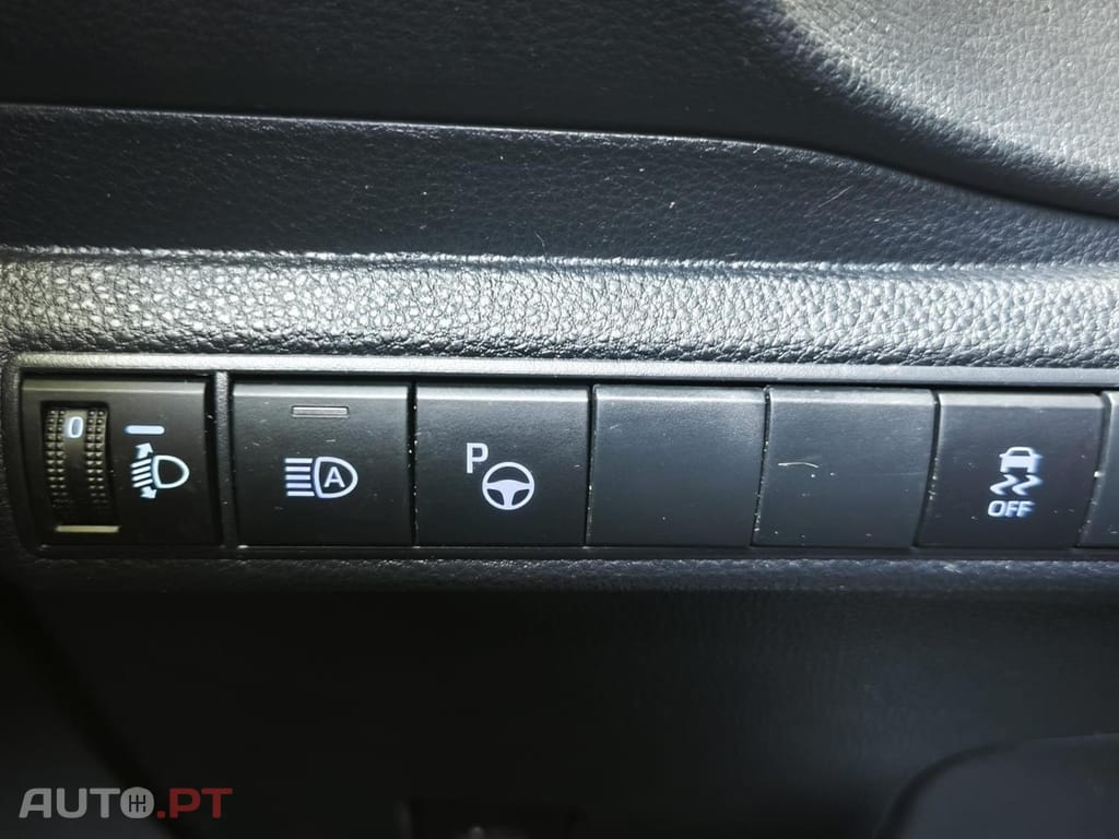 Toyota Corolla 1.8 Hybrid Comfort+P.Sport