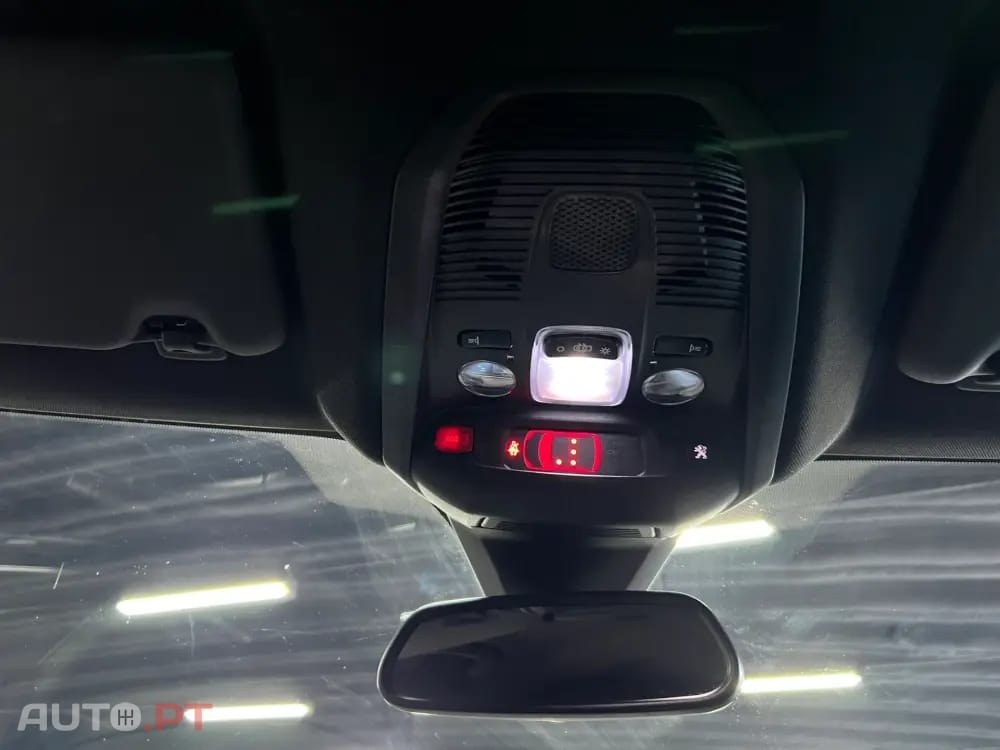 Peugeot 3008 1.6 Hybrid Allure Pack e-EAT8