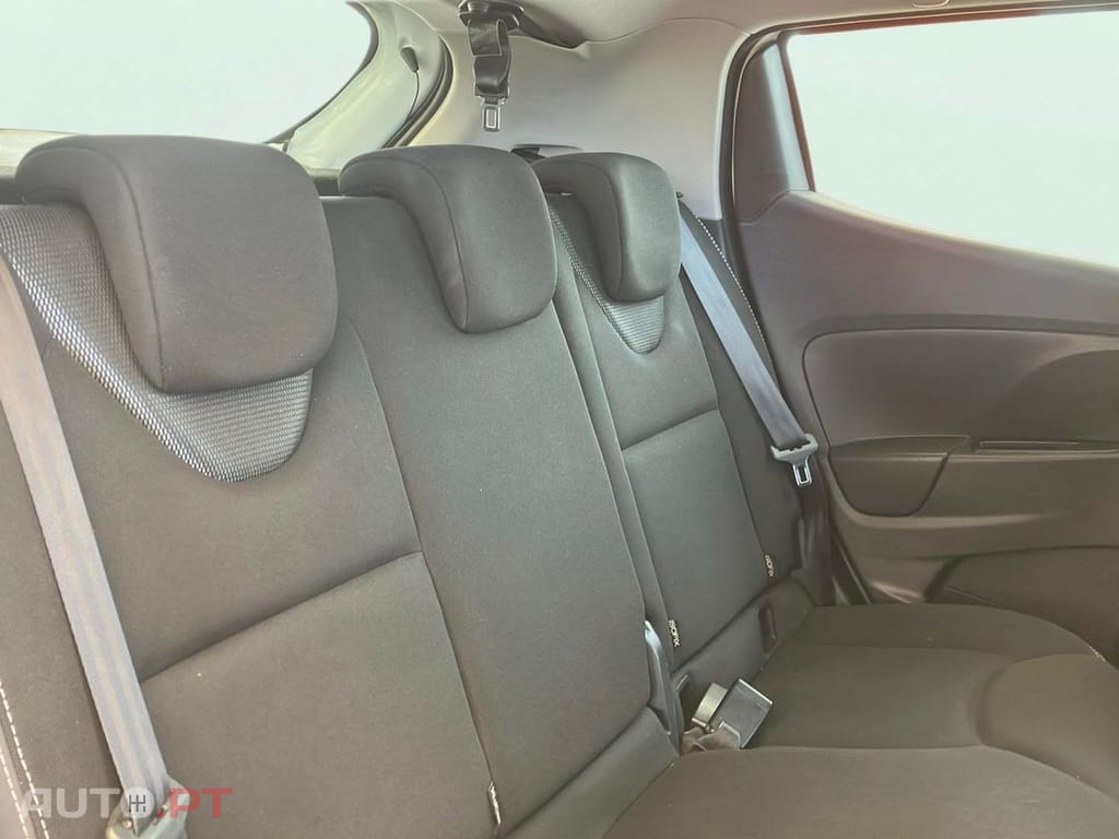 Renault Clio 0.9 TCe Limited Bi-Fuel