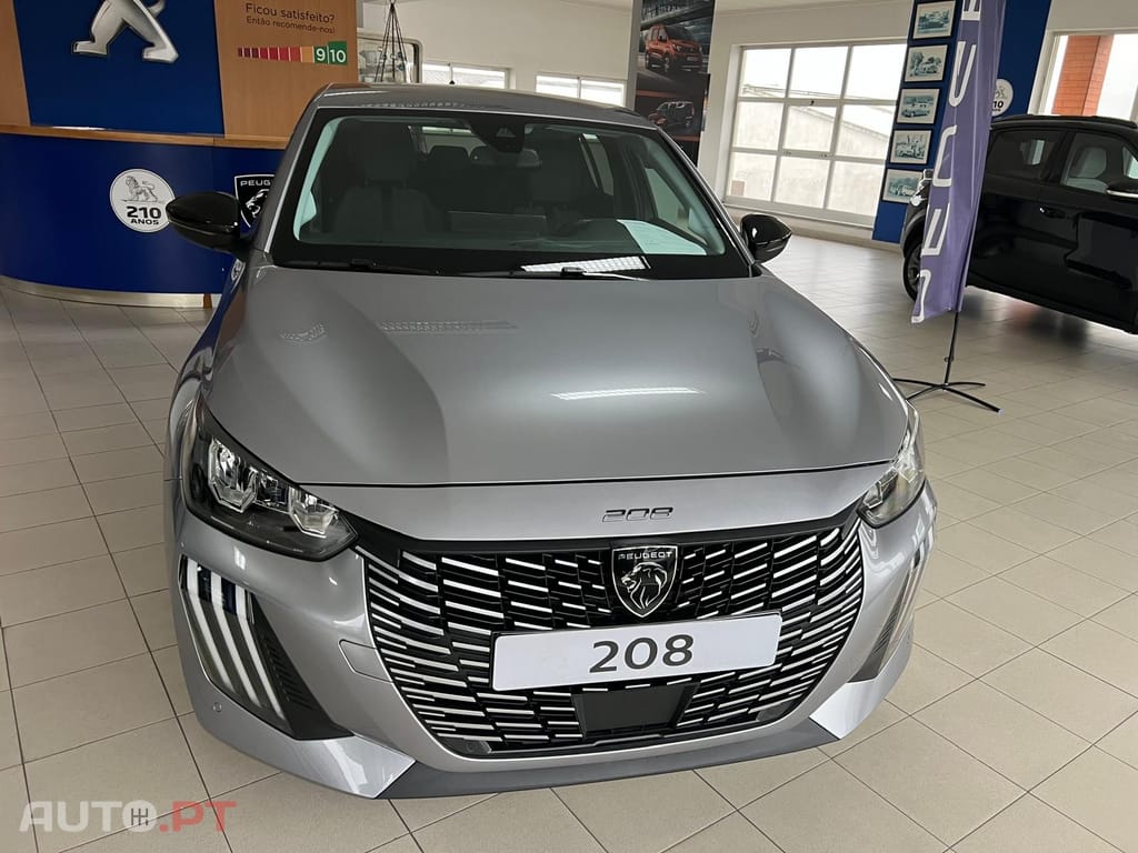 Peugeot 208 1.2 Hybrid Allure e-DCS6