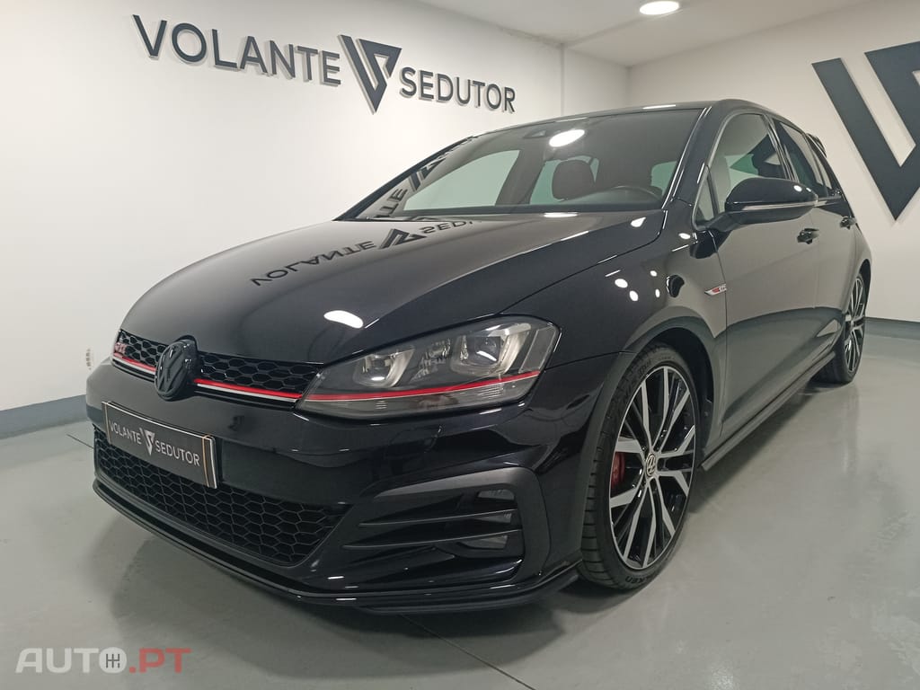 Volkswagen Golf GTI Performance DSG