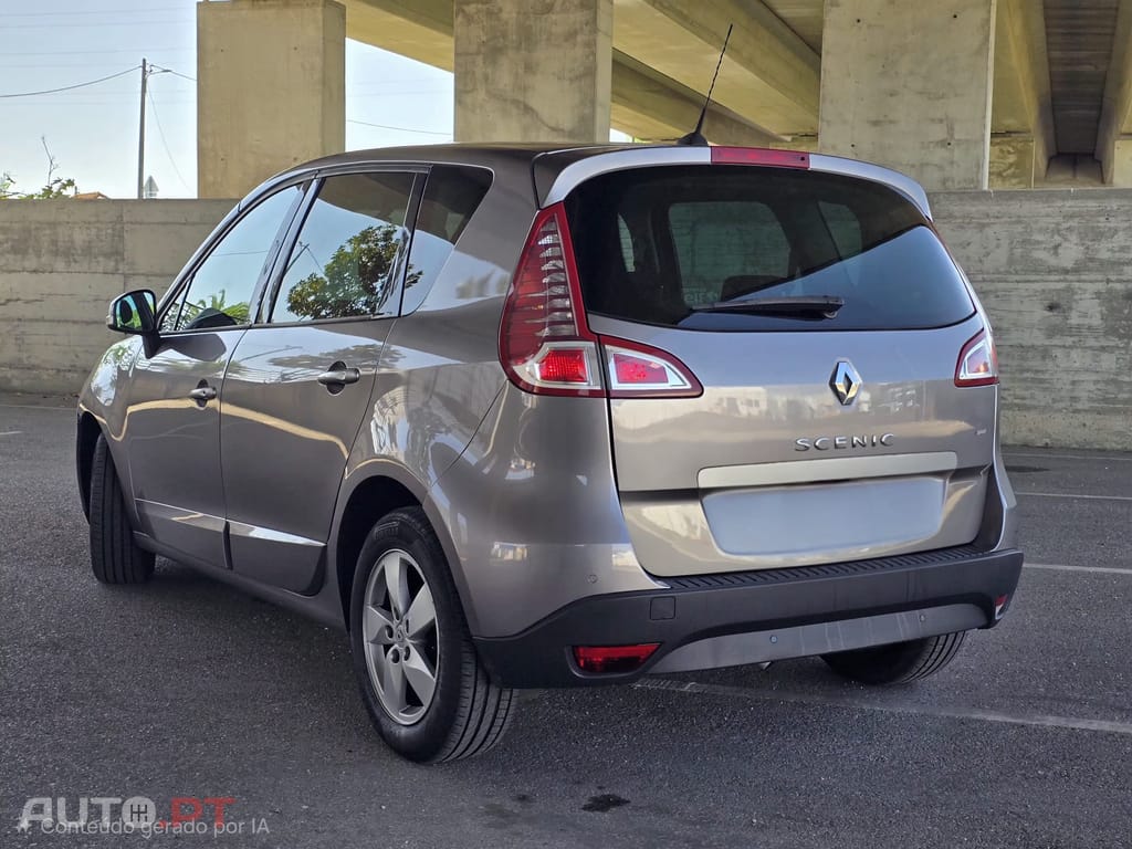 Renault Mégane Scenic 1,5 DCI Dynamique 110Cvs 5 lugares