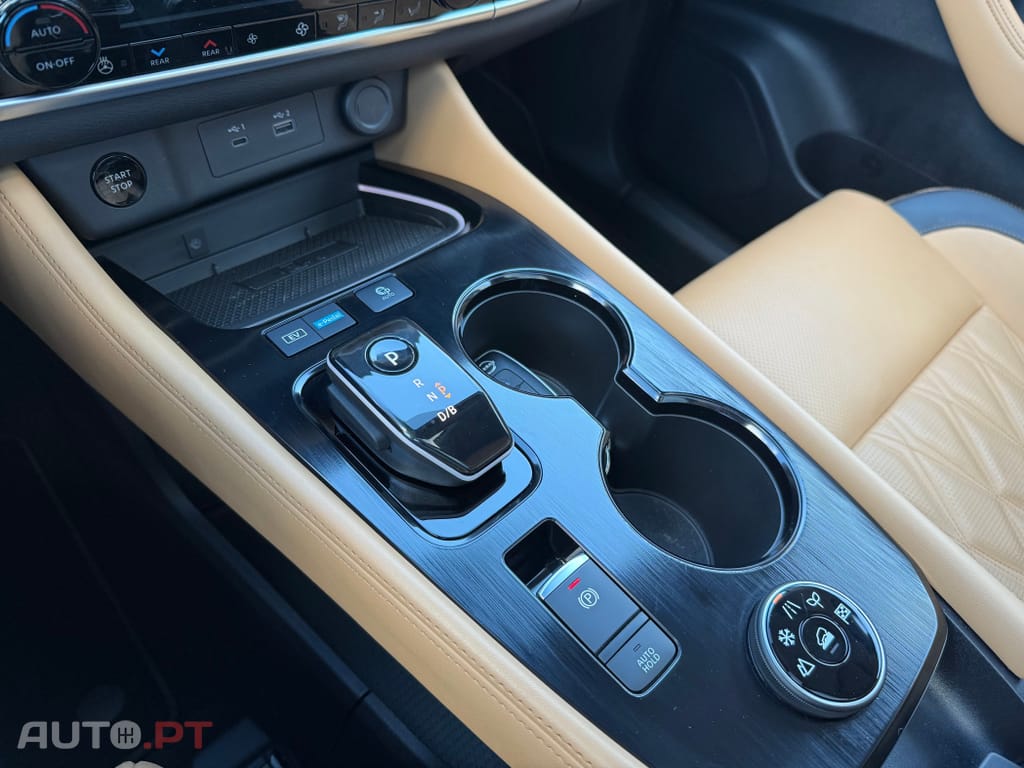 Nissan X-Trail 1.5 e-Power Tekna+ 7L e-4force