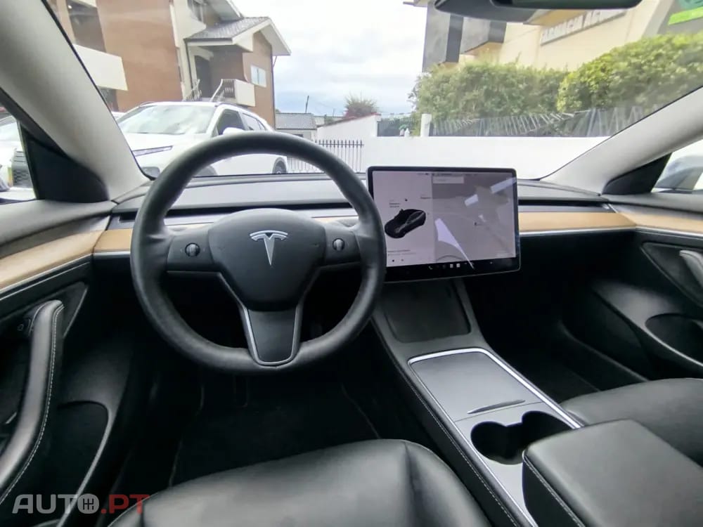 Tesla Model 3 Long-Range Dual Motor AWD