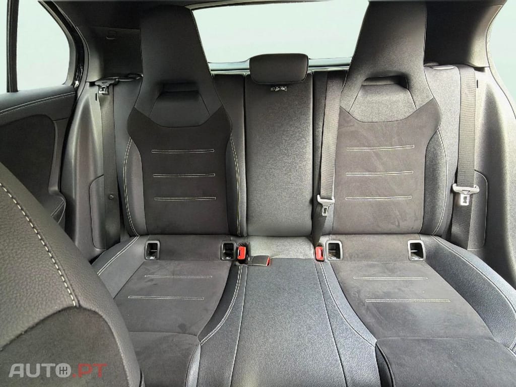 Mercedes-Benz A 250 AMG Line