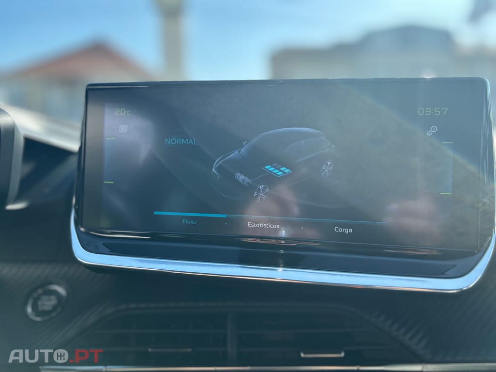 Peugeot E-208 50 kWh GT Pack