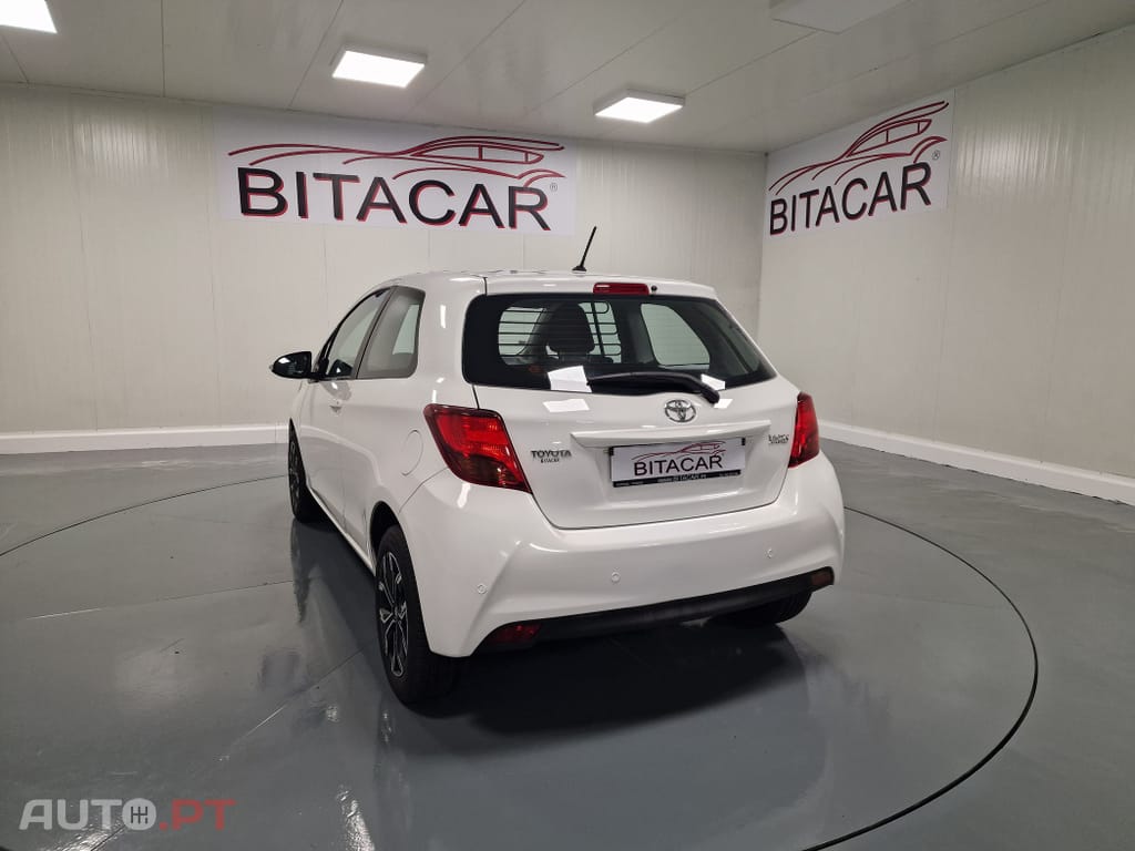 Toyota Yaris BIZZ 1.4 D-4D 90CV IVA DEDUTIVEL