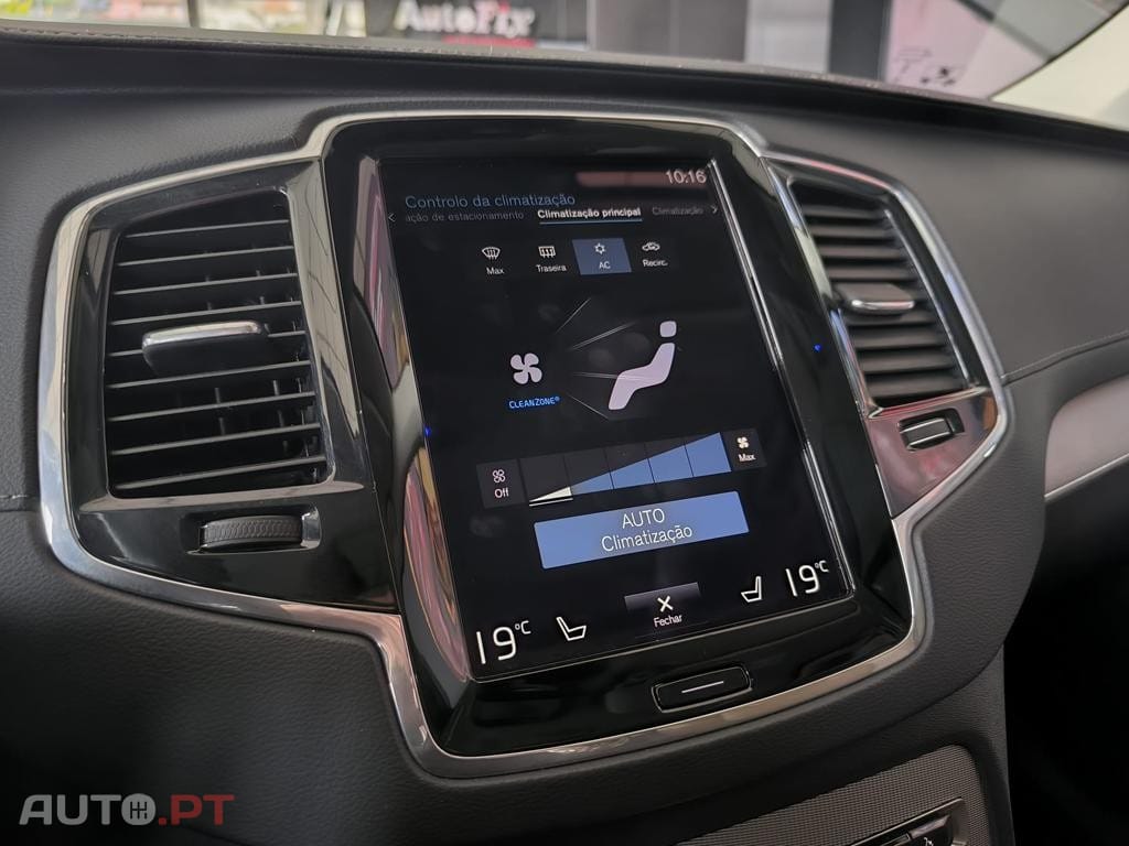 Volvo XC90 2.0 T8 PHEV Inscription Expression AWD