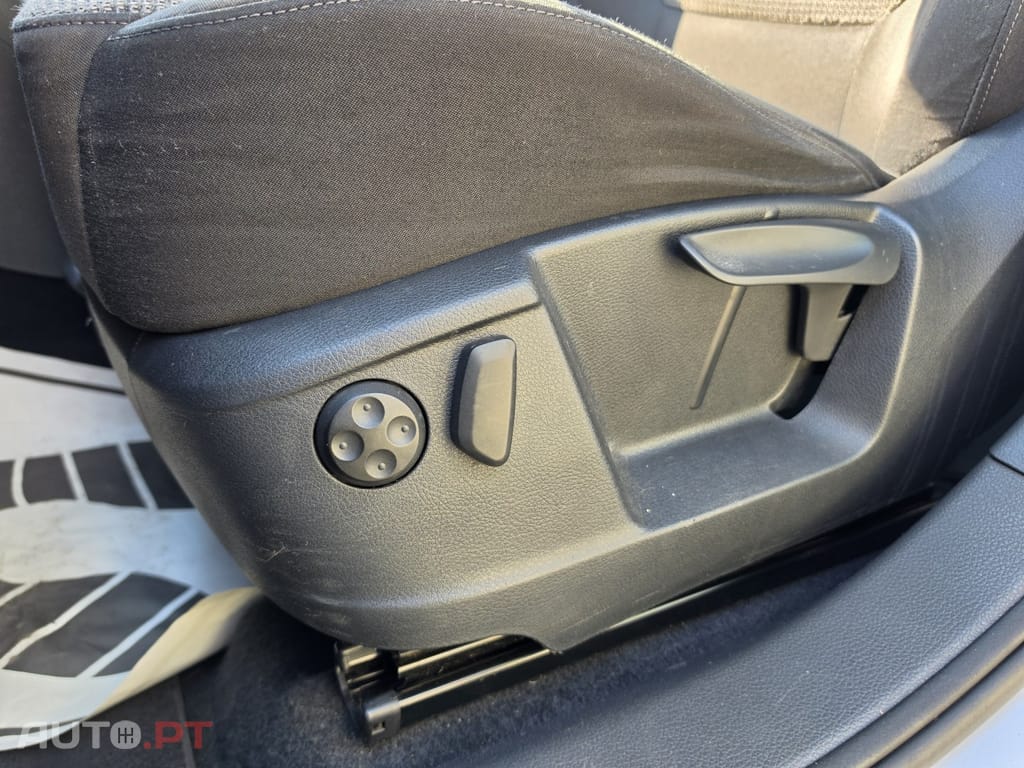 Volkswagen Sharan 2.0 TDI Confortline — fotografia 7