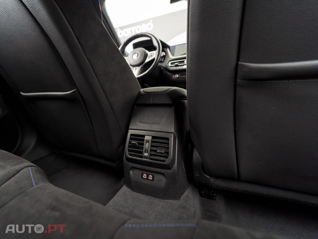 BMW 116 d Pack Desportivo M Auto