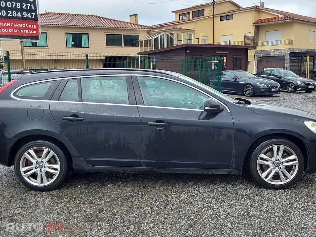 Volvo V60 1.6 D2 Drive Momentum Start/Stop